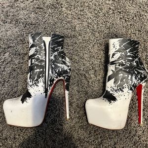 Christian Louboutin Daf Booty